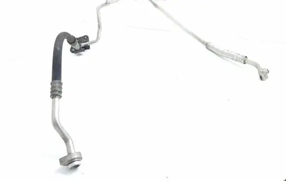 Audi Q3 8U Air conditioning (A/C) pipe/hose 8U0820743