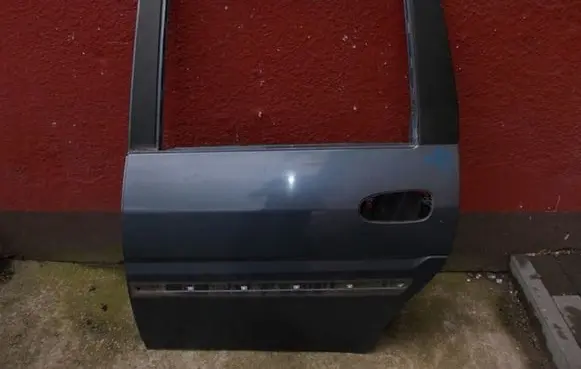 Hyundai Matrix Rear door