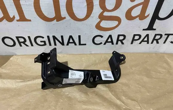 Polestar 2 Fender mounting bracket 31688245
