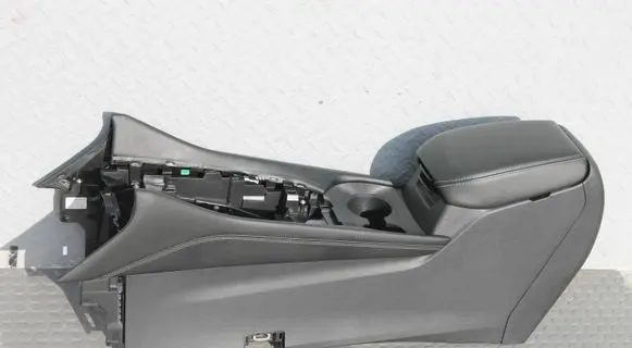 Nissan Qashqai J12 Center console TUNEL-QASHQAI-J12 TUNEL-PODLOKIETNIK