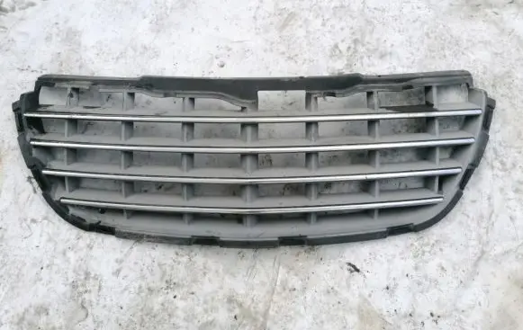 Chrysler Pacifica Front grill 04857626aa