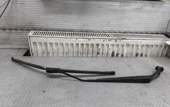 Mazda 5 Windshield/front glass wiper blade 