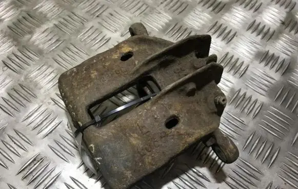 Mitsubishi Carisma Front brake caliper