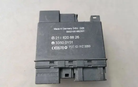 Mercedes-Benz E W124 Keyless (KESSY) go control unit/module 2118208826 33500101 00021051662001