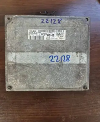 Ford Fiesta Engine control unit/module 4S6112A650SE S120977015