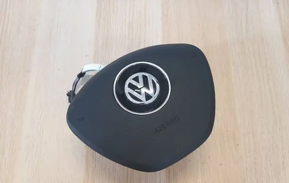 Steering wheel airbag