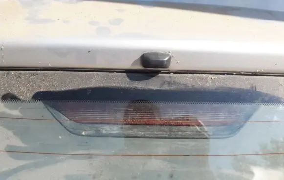 Toyota Yaris Third/center stoplight