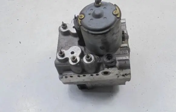 Mercedes-Benz Vito Viano W638 ABS Pump A6384460314