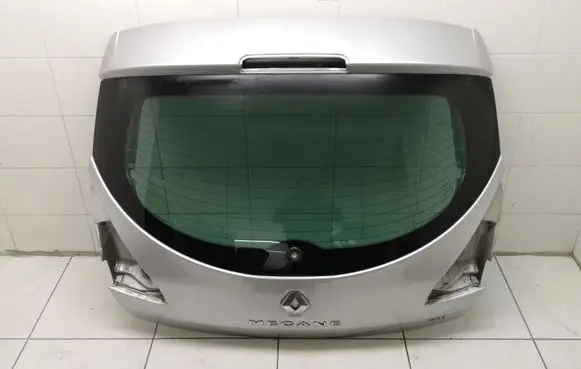 Renault Megane III Tailgate/trunk/boot lid