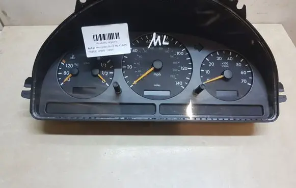 Mercedes-Benz ML W163 Speedometer (instrument cluster) A1635402247