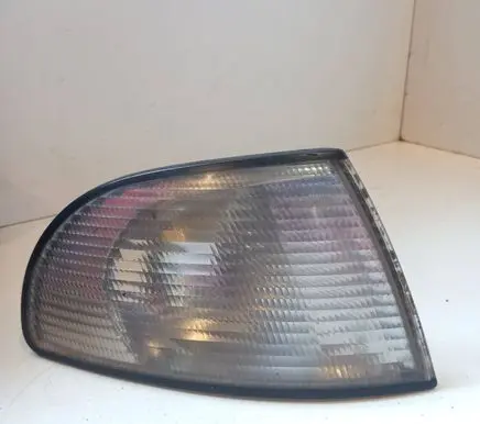 Audi A4 S4 B5 8D Front indicator light 8D0953050A