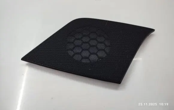 Side speaker trim/cover