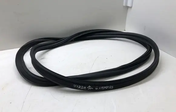 Mazda 3 III Loading door rubber seal (on body) 