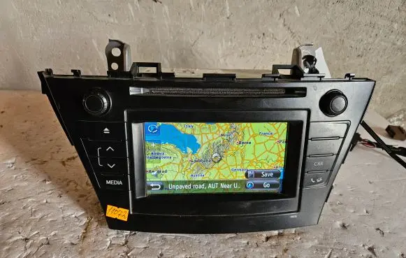 Toyota Prius+ (ZVW40) Radio/CD/DVD/GPS head unit 8614047140 59015 CVVS02F94D