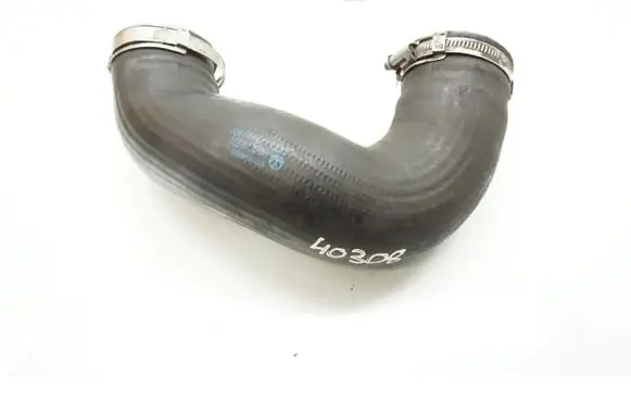 Audi Q7 4L Intercooler hose/pipe 7L6145972E