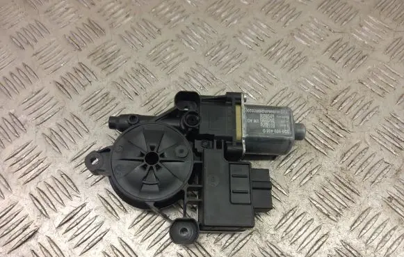 Seat Leon IV Rear door window regulator motor 0130822694 E850202014