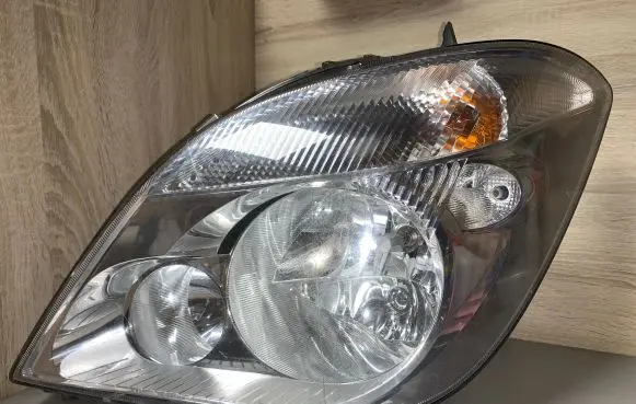 Mercedes-Benz Sprinter W906 Headlight/headlamp 24738100