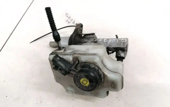 Skoda Octavia Mk2 (1Z) Master brake cylinder