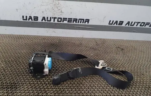 Mazda 3 II Front seatbelt TKAH2EH958
