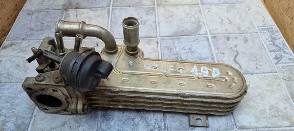 Volkswagen Golf Plus EGR valve cooler 03G131513J 3239787