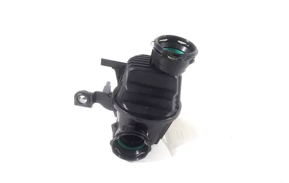 Volvo XC40 Brake vacuum hose/pipe 32257942
