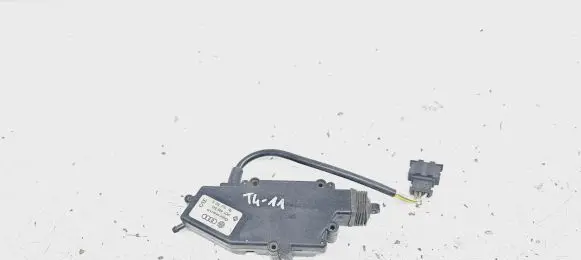 Volkswagen Multivan T4 Central locking motor 701959783B
