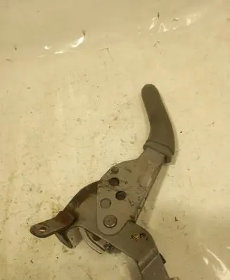 KIA Sorento Hand brake release handle 