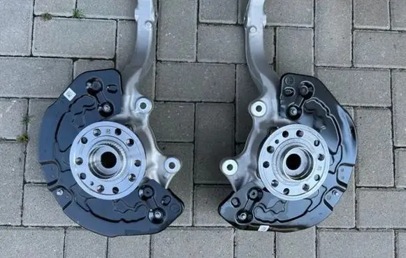 Mercedes-Benz GLC C253 Rear wheel hub A2533320201