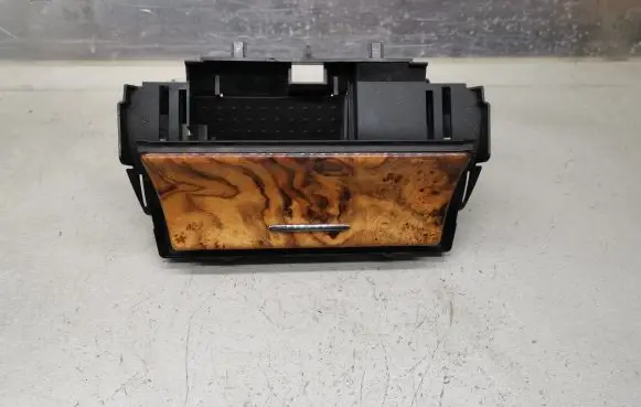 Jaguar S-Type Ashtray (front) 2R838104822BA