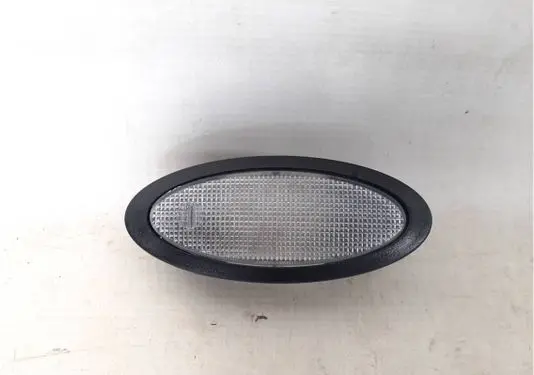 Maserati GranTurismo Rear seat light 