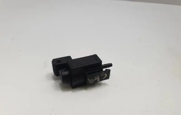 Valve vacuum