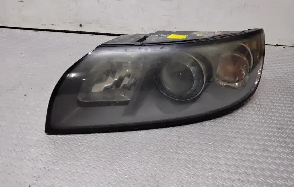 Volvo V50 Headlight/headlamp 30744681 0301198277
