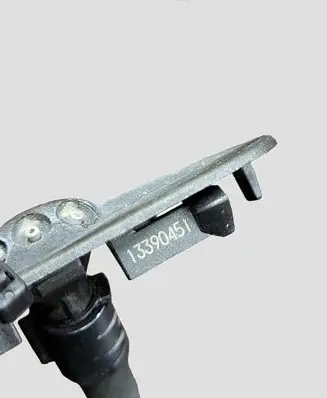 Opel Astra K Windshield washer spray nozzle