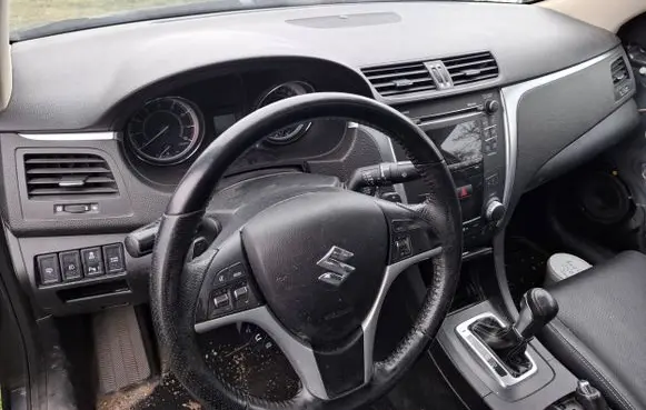 Suzuki Kizashi Dashboard