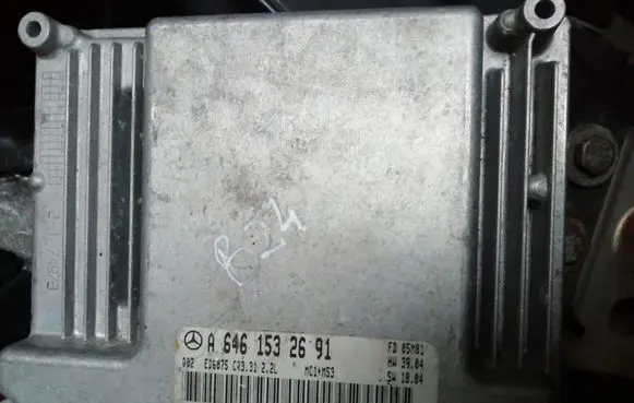Mercedes-Benz Vito Viano W639 Engine control unit/module A6461532691