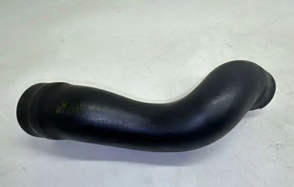 Opel Zafira A Intercooler hose/pipe 24451329