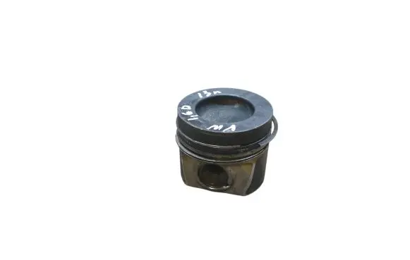 Volkswagen Golf VI Piston 790MA