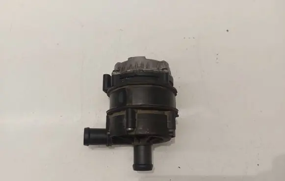 Volkswagen Golf VII Electric auxiliary coolant/water pump 0392024011 04L965567 201602203000
