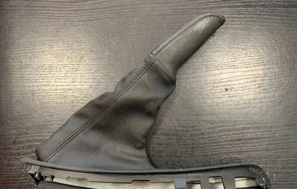 BMW 1 E81 E87 Handbrake trim 9142741