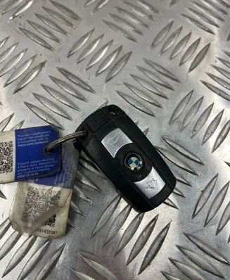 BMW 5 E60 E61 Ignition key/card 6986585