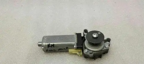 Mercedes-Benz GLK (X204) Seat adjustment motor 82041898