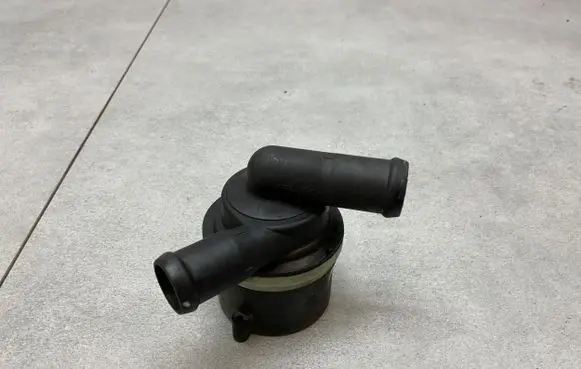Audi A6 S6 C6 4F Electric auxiliary coolant/water pump 03L965561A