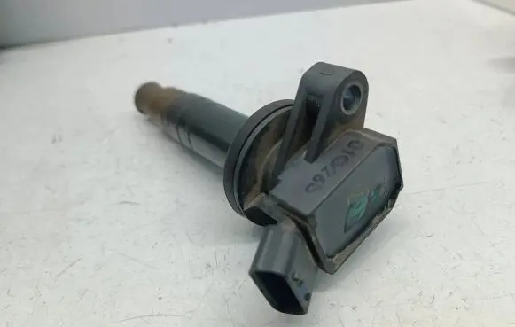 Toyota Corolla E120 E130 High voltage ignition coil 9008019019