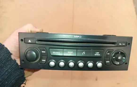 Peugeot 5008 Radio/CD/DVD/GPS head unit 9666650677 966665067701
