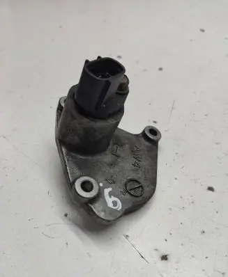 Nissan X-Trail T30 Camshaft speed sensor AW4