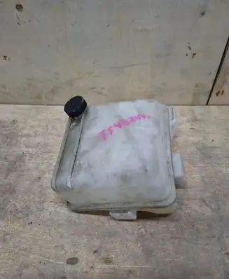 Coolant expansion tank/reservoir