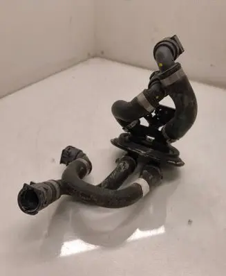 BMW X6 G06 Engine coolant pipe/hose 8598363