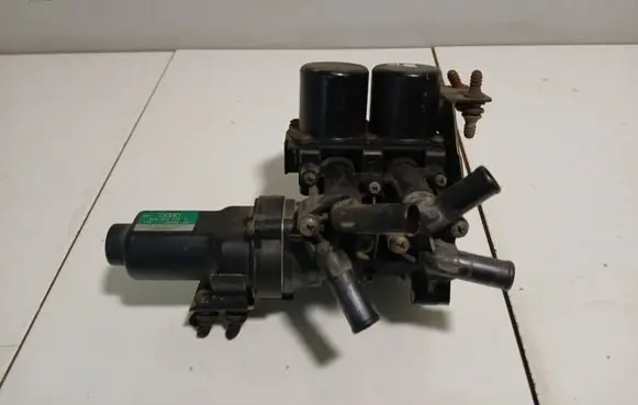 Audi A8 S8 D3 4E Coolant heater control valve 4E0959617A