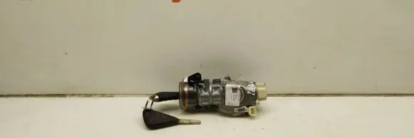 Subaru Legacy Ignition lock 88215AG000 X1T25971