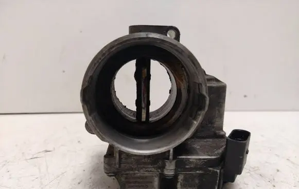 Volkswagen Golf V Throttle valve A2C53099815 2005051825 03G128063C